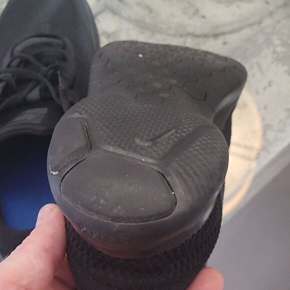 Nike FLEX TRAINERS BLACK ON BLACK 9 - Picture 7 of 9